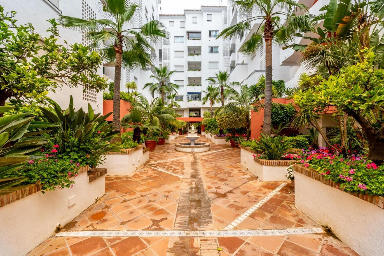 Livescape Medina Garden Marbella Exterior photo